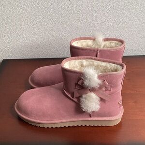 UGG Women’s Koolaburra Victoria Mini Winter Boot